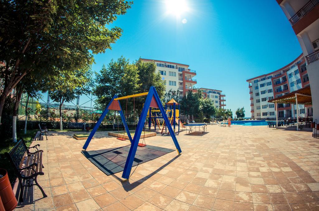 Riviera Fort Beach Apartments Ravda Dış mekan fotoğraf