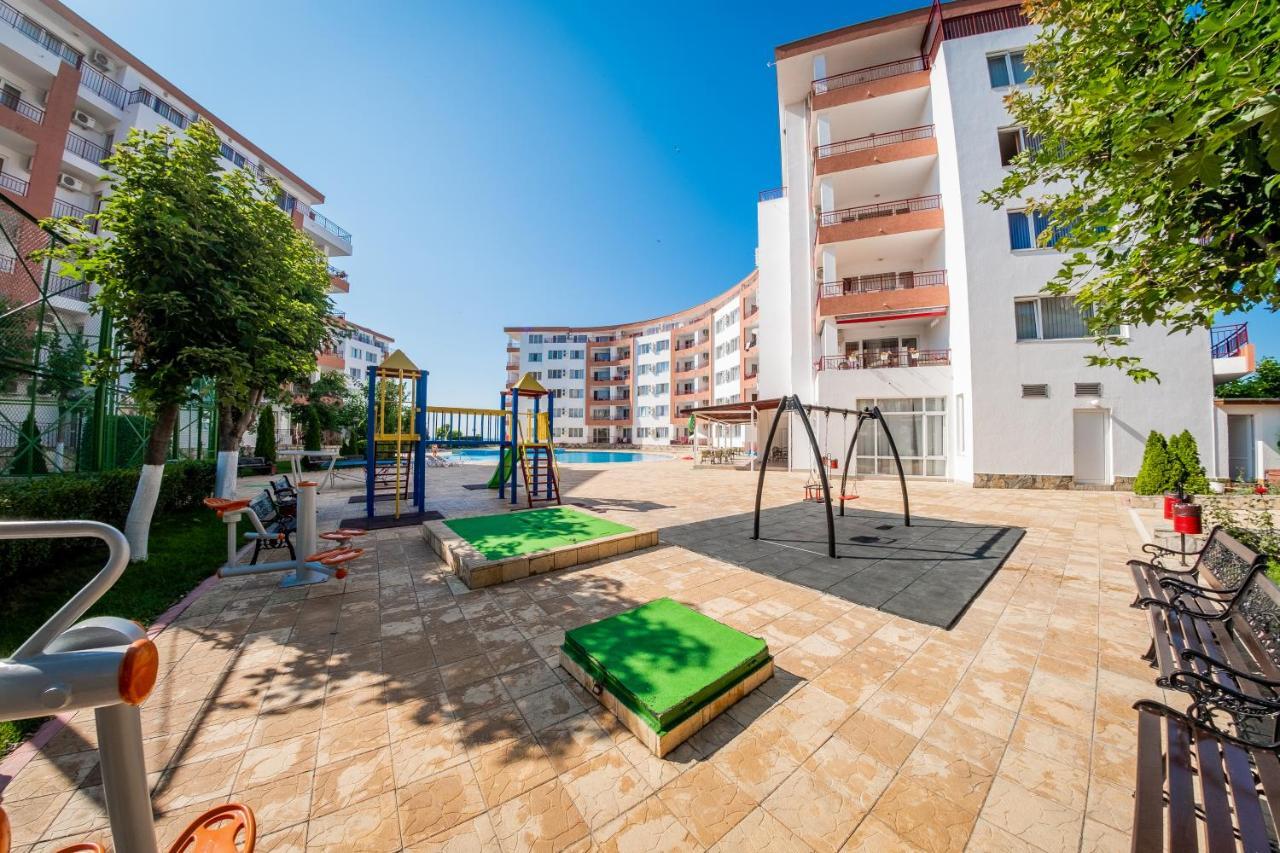 Riviera Fort Beach Apartments Ravda Dış mekan fotoğraf