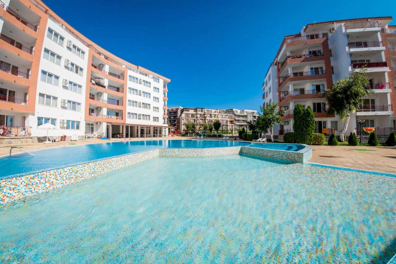 Riviera Fort Beach Apartments Ravda Dış mekan fotoğraf